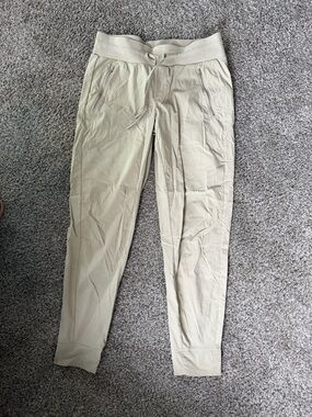 Athleta Trekki North Jogger, Women’s Size 10T